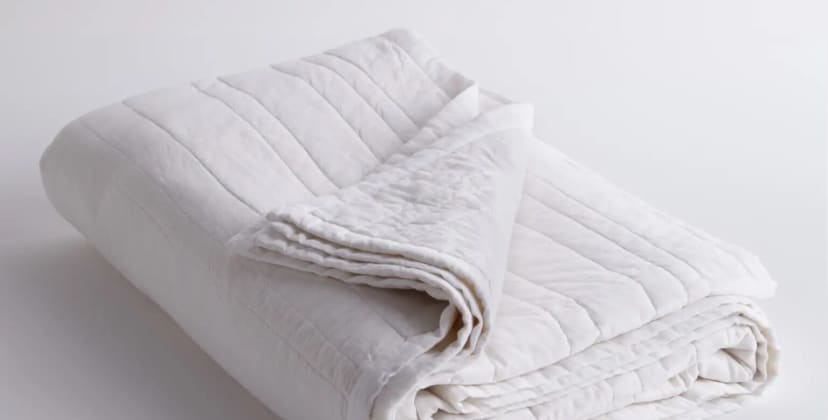 product image of the Quince quilt